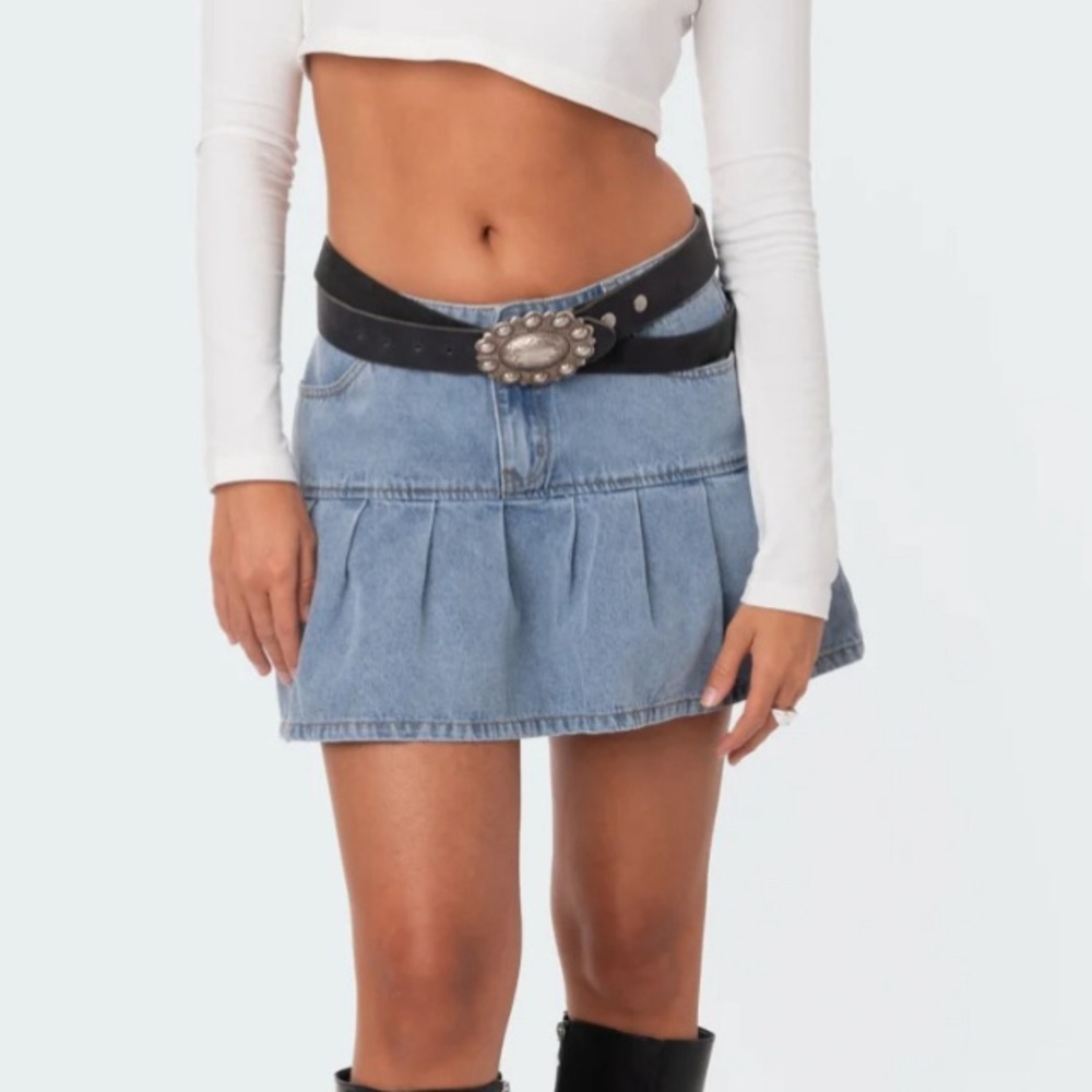 SOLD edikted - olivia pleated denim skirt